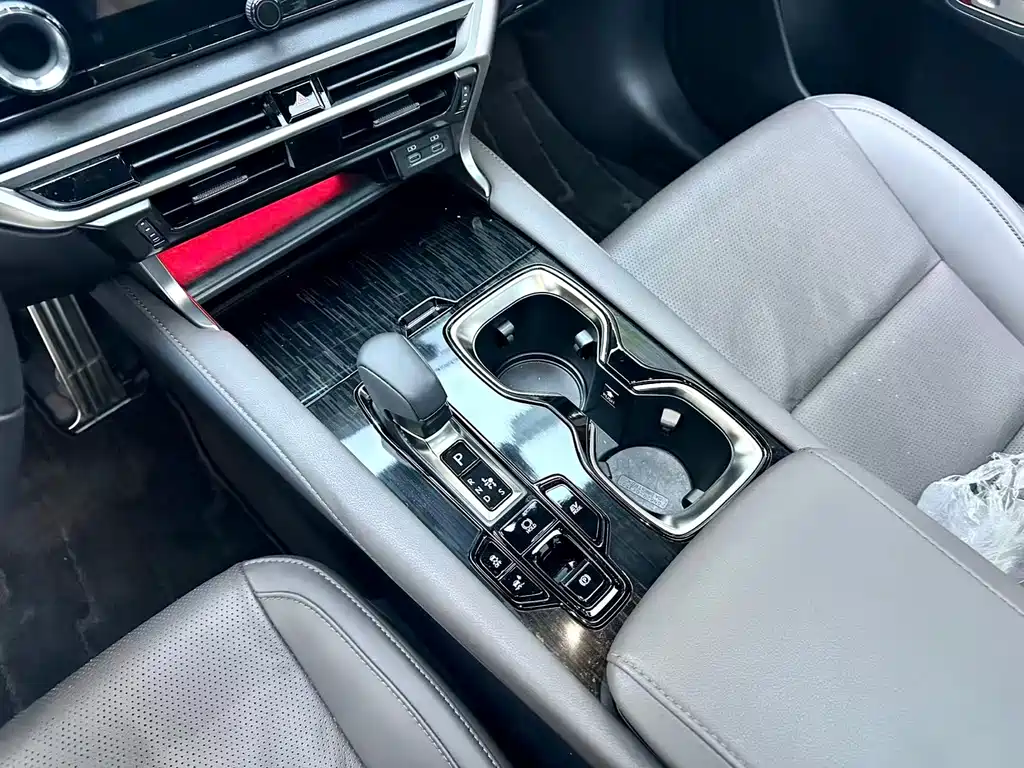 Lexus RX 2025 — фото 19