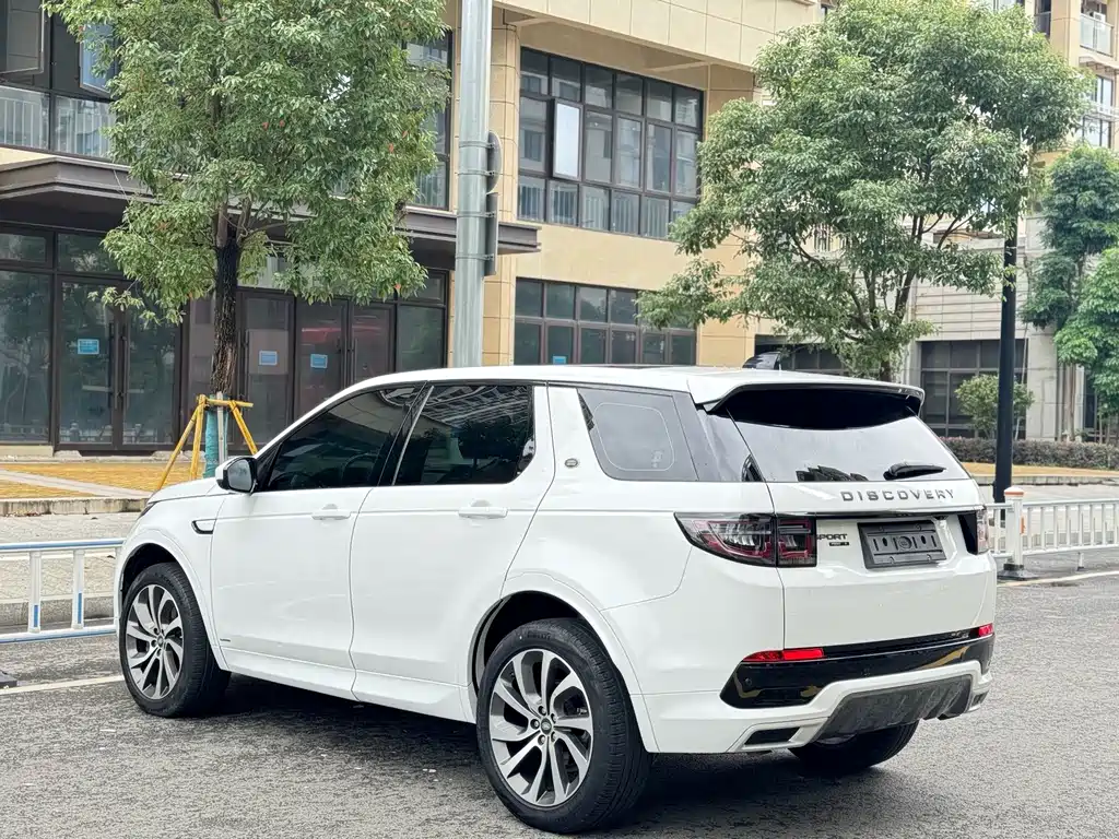 Land Rover Discovery Sport 2021 — фото 4