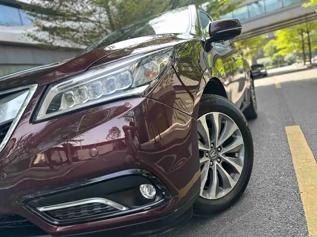 Acura MDX 2016 — фото 25