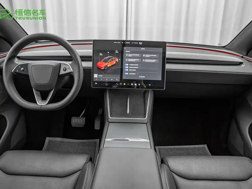 Tesla Model Y L 2026 — фото 13