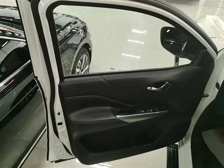 Nissan Terra 2020
