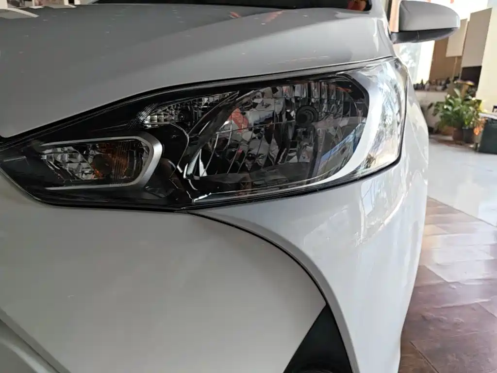 Toyota Yaris L 2021 — фото 24