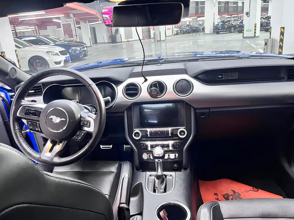 Ford Mustang 2019 — фото 10