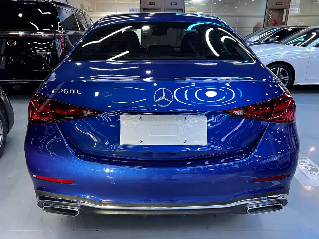 Mercedes-Benz C-Class 2023 — фото 18