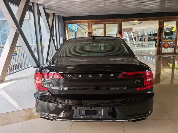 Volvo S90 2018