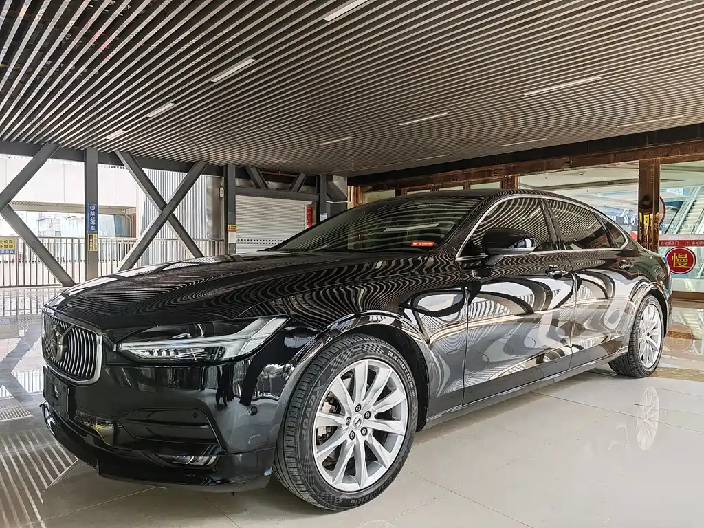Volvo S90 2018