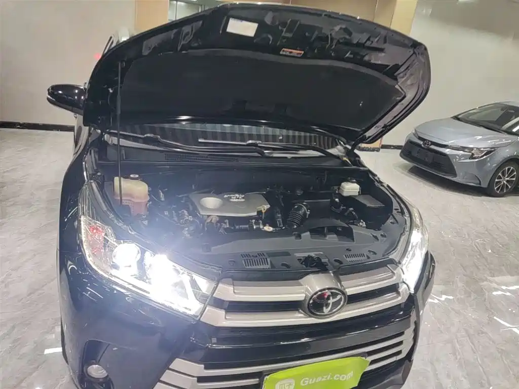 Toyota Highlander 2018 — фото 20