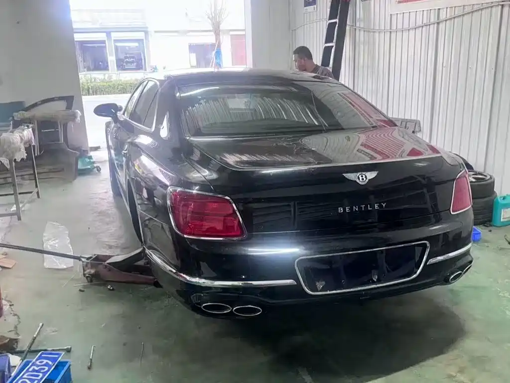 Bentley Flying Spur 2026