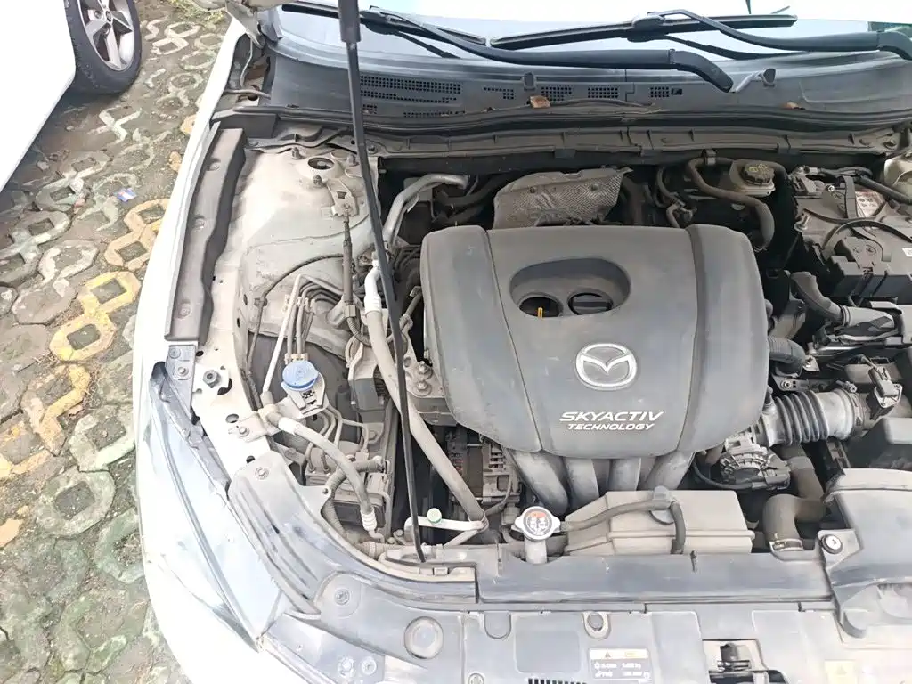 Mazda 3 Axela 2015 — фото 21