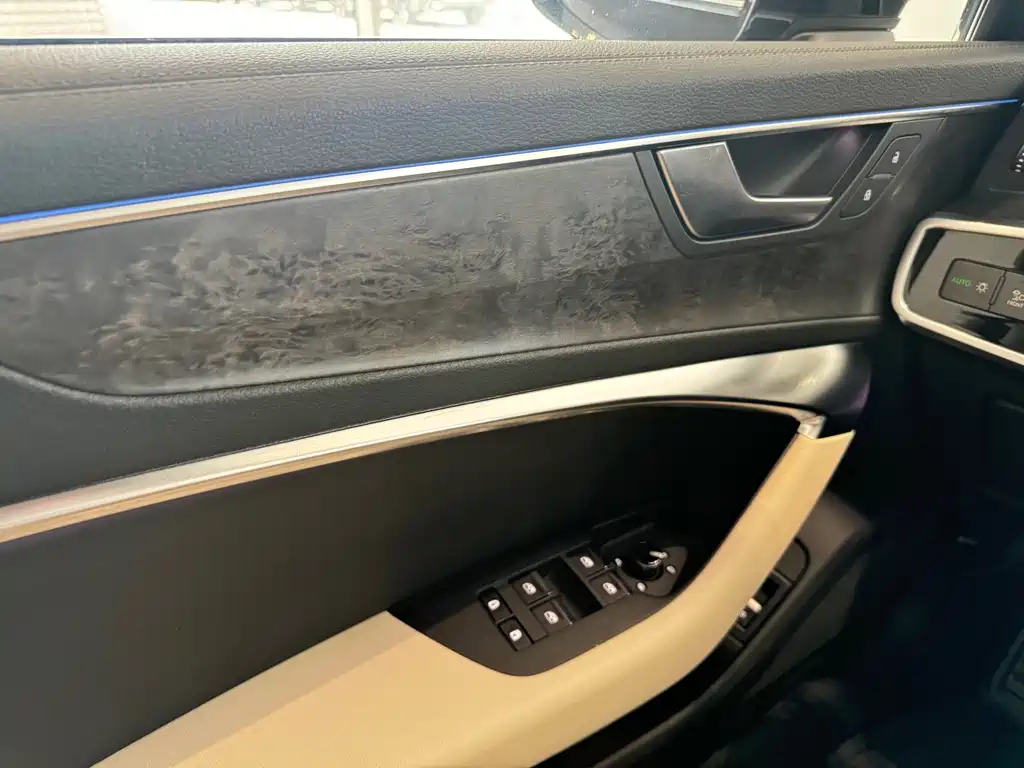 Audi A6L 2022 — фото 10