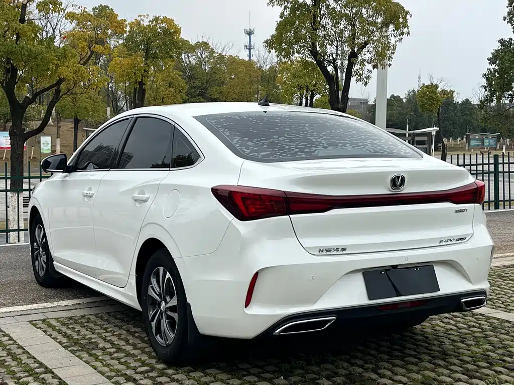 Changan Eado 2023 — фото 18