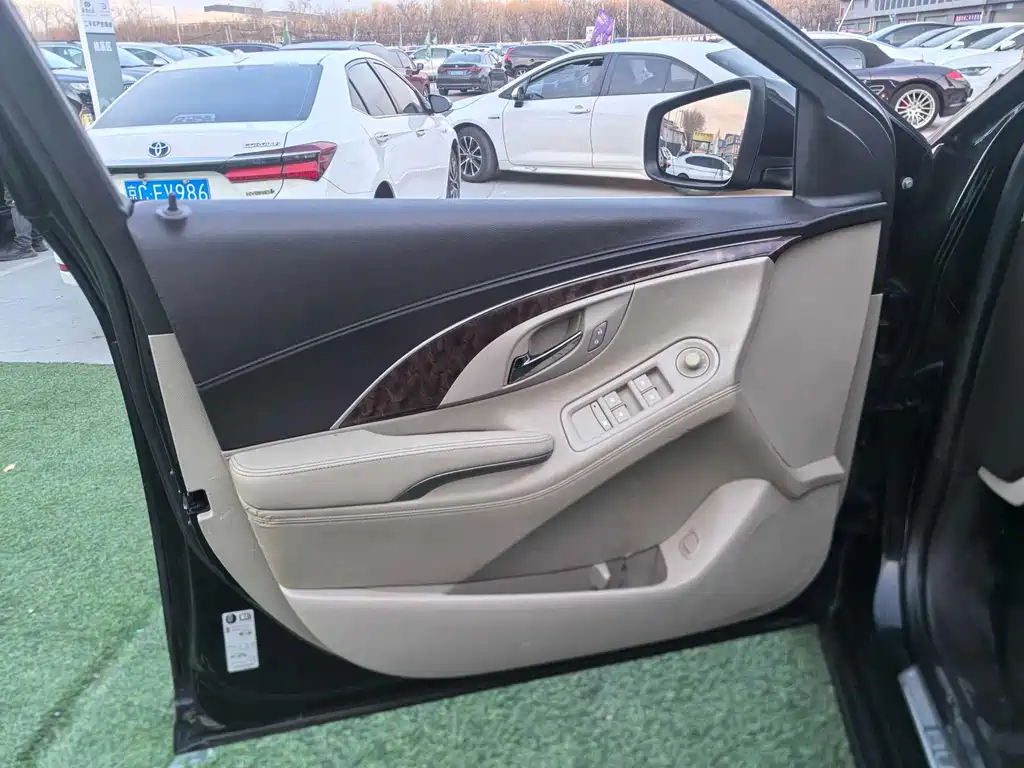 Buick LaCrosse 2015 — фото 8