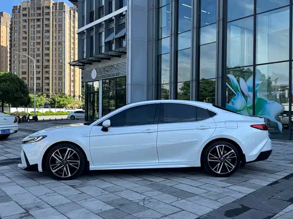 Toyota Camry 2024