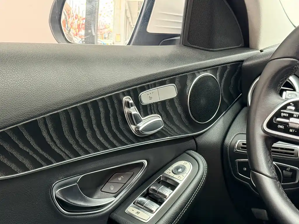 Mercedes-Benz C-Class 2019 — фото 16