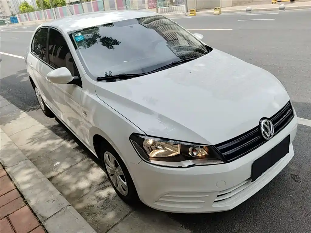 Volkswagen Jetta 2017 — фото 4