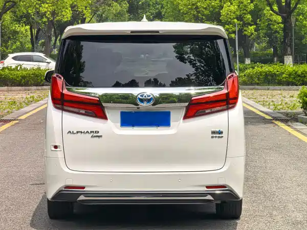 Toyota Alphard 2021
