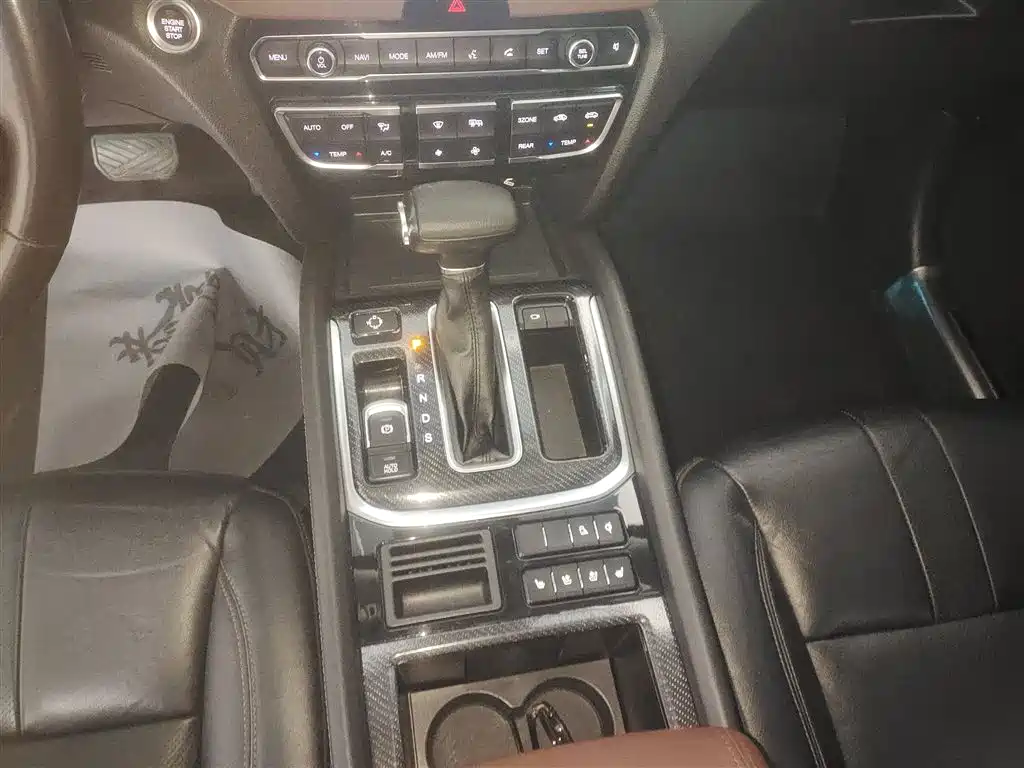 GAC Motor Trumpchi GS8 2017 — фото 10