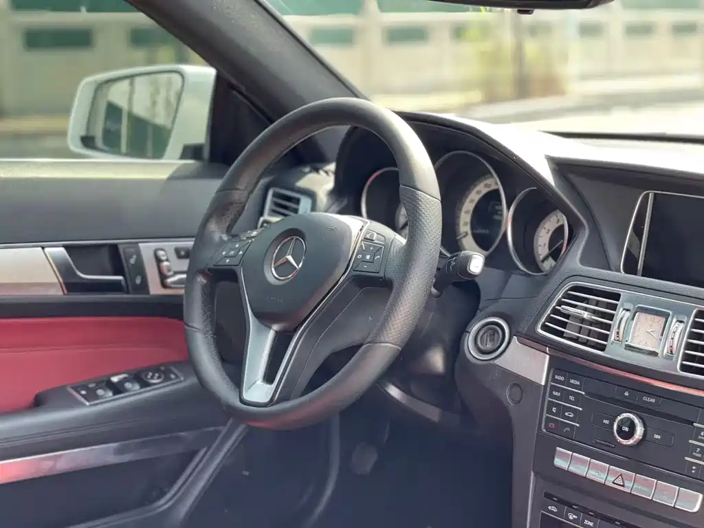 Mercedes-Benz E-Class 2015 — фото 22