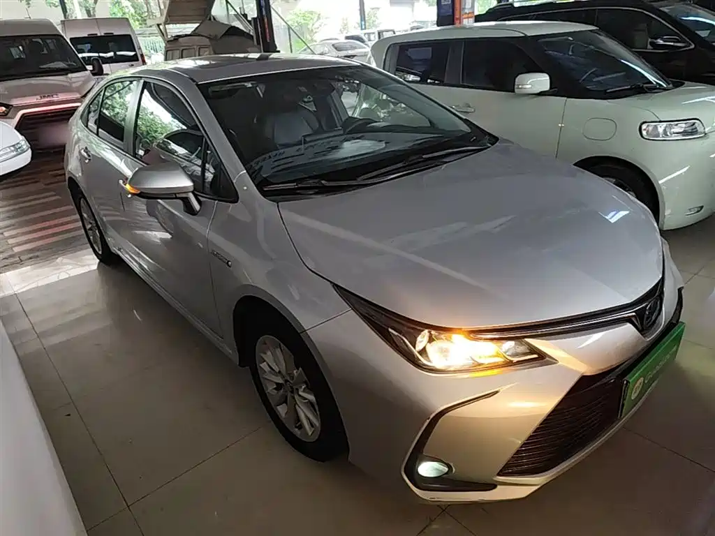 Toyota Corolla 2020 — фото 4