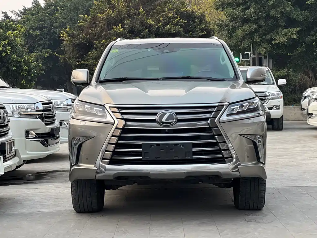 Lexus LX 2019