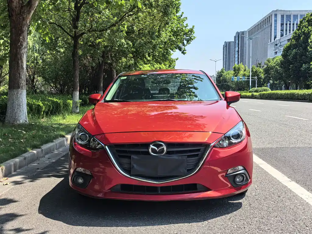 Mazda 3 Axela 2016