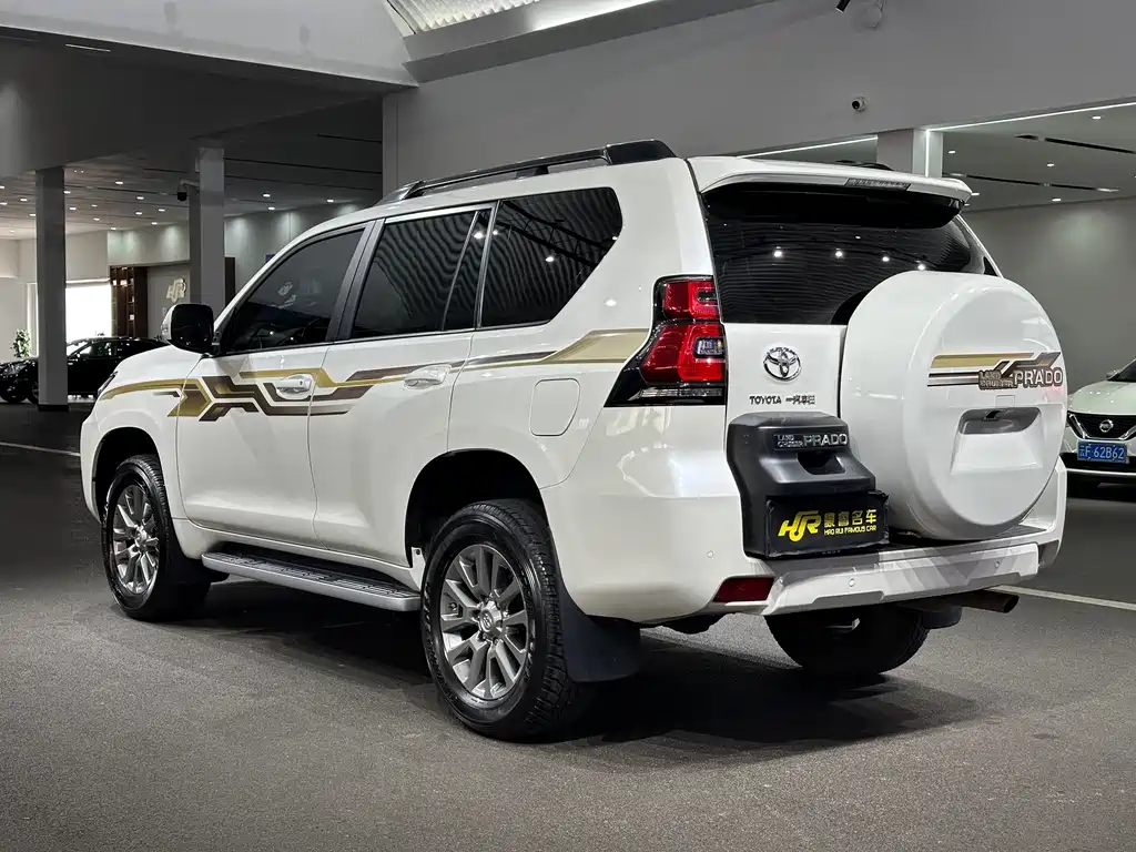 Toyota Prado 2019 — фото 7
