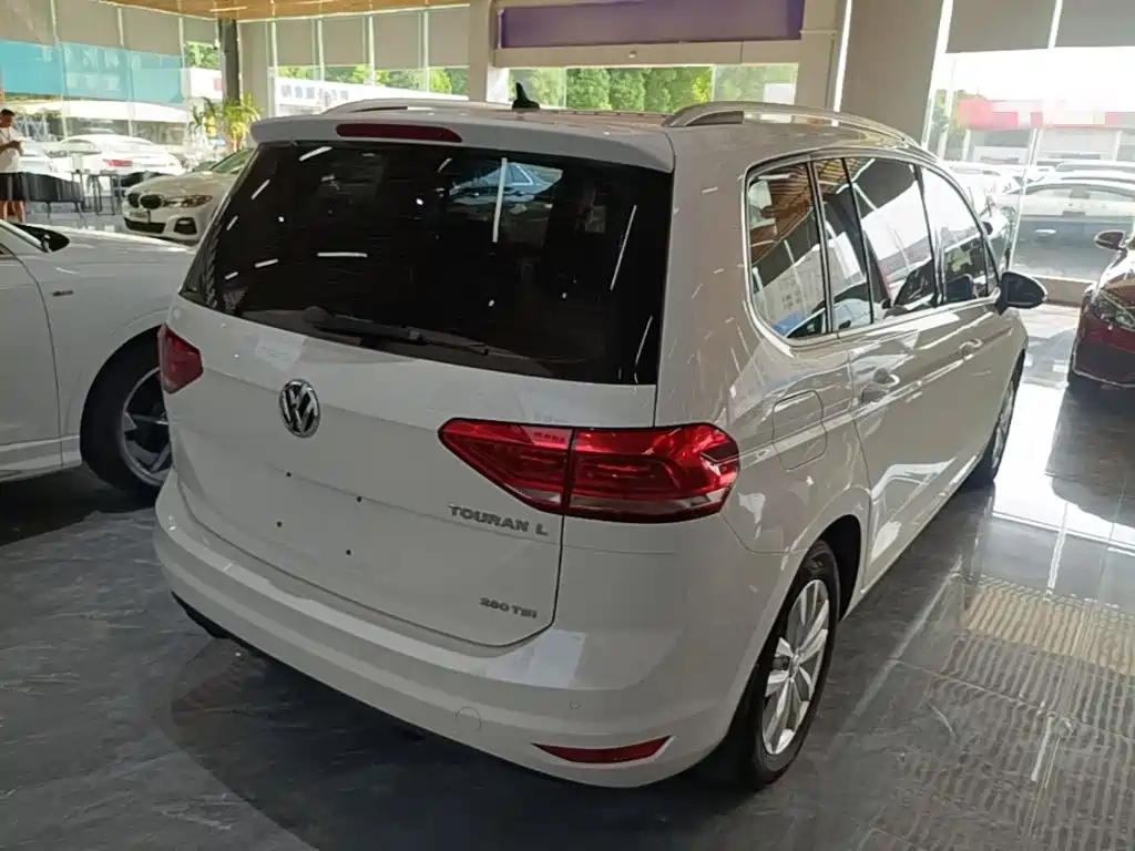 Volkswagen Touran 2019