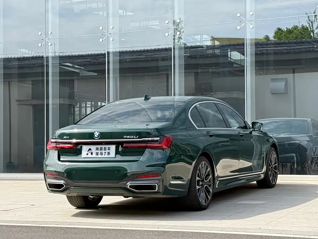BMW 7 Series 2019 — фото 16