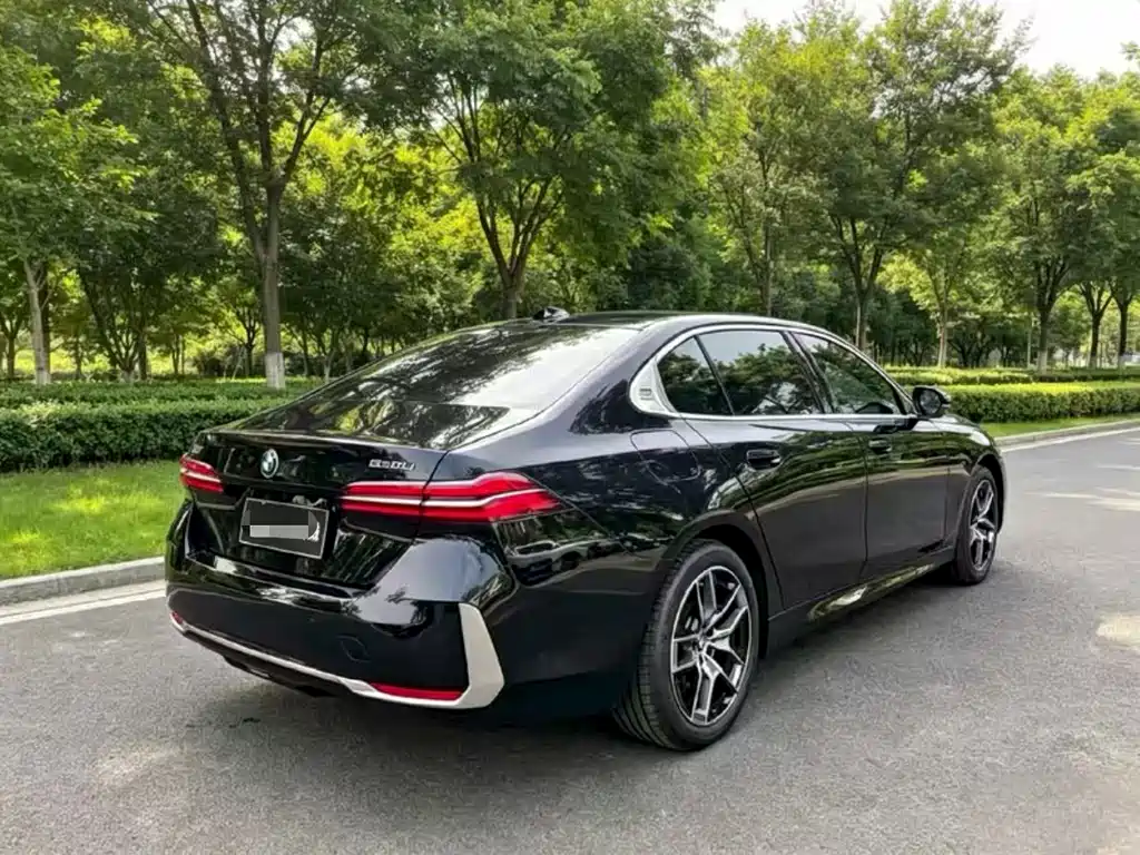 BMW 5 Series 2026