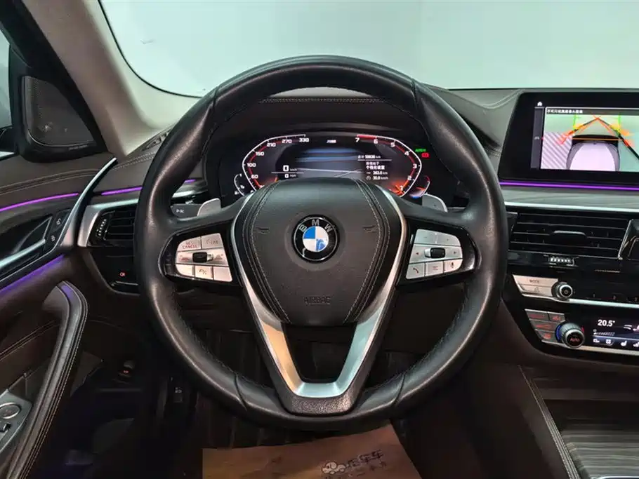 BMW 5 Series 2020 — фото 15