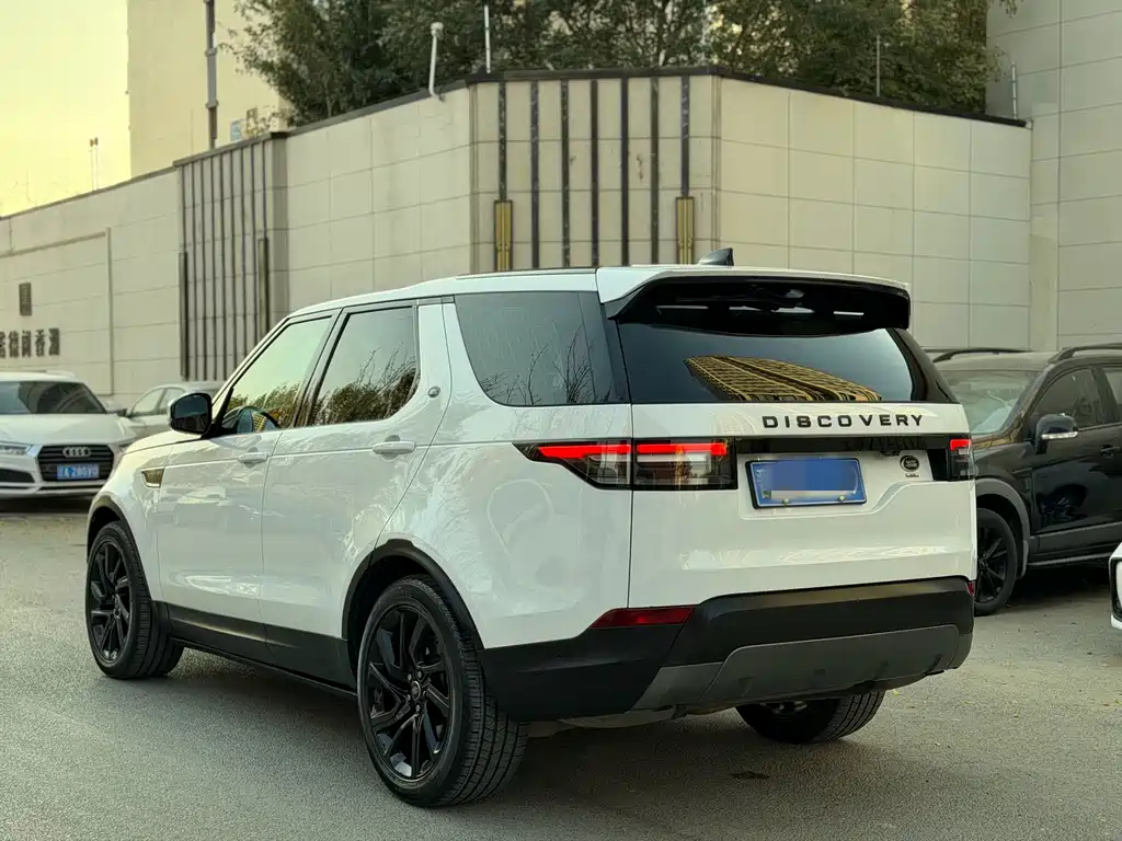 Land Rover Discovery 2020 — фото 4