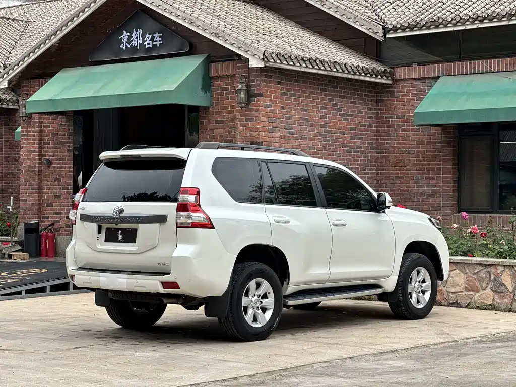 Toyota Prado 2015 — фото 4