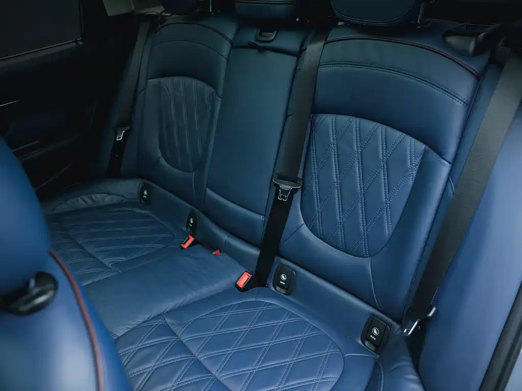 MINI Clubman 2017 — фото 15