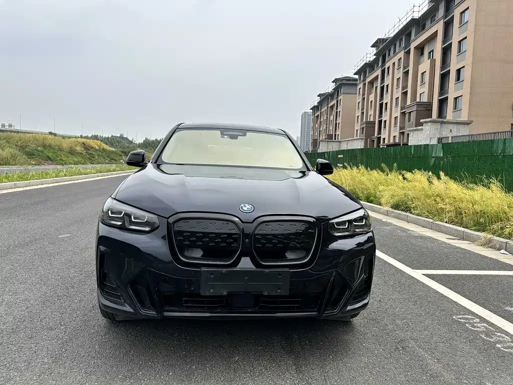 BMW iX3 2023 — фото 2