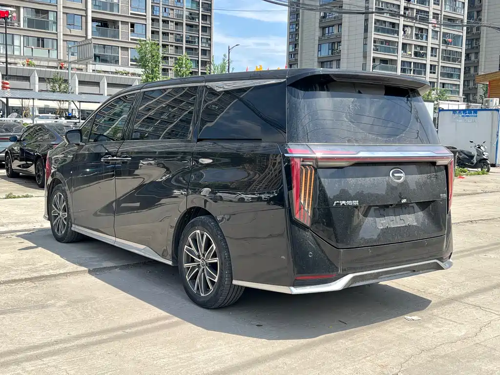 GAC Motor Trumpchi M8 2023 — фото 7