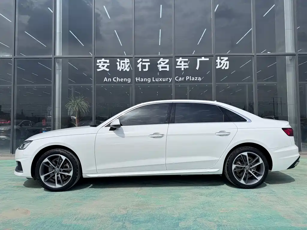 Audi A4L 2021 — фото 4