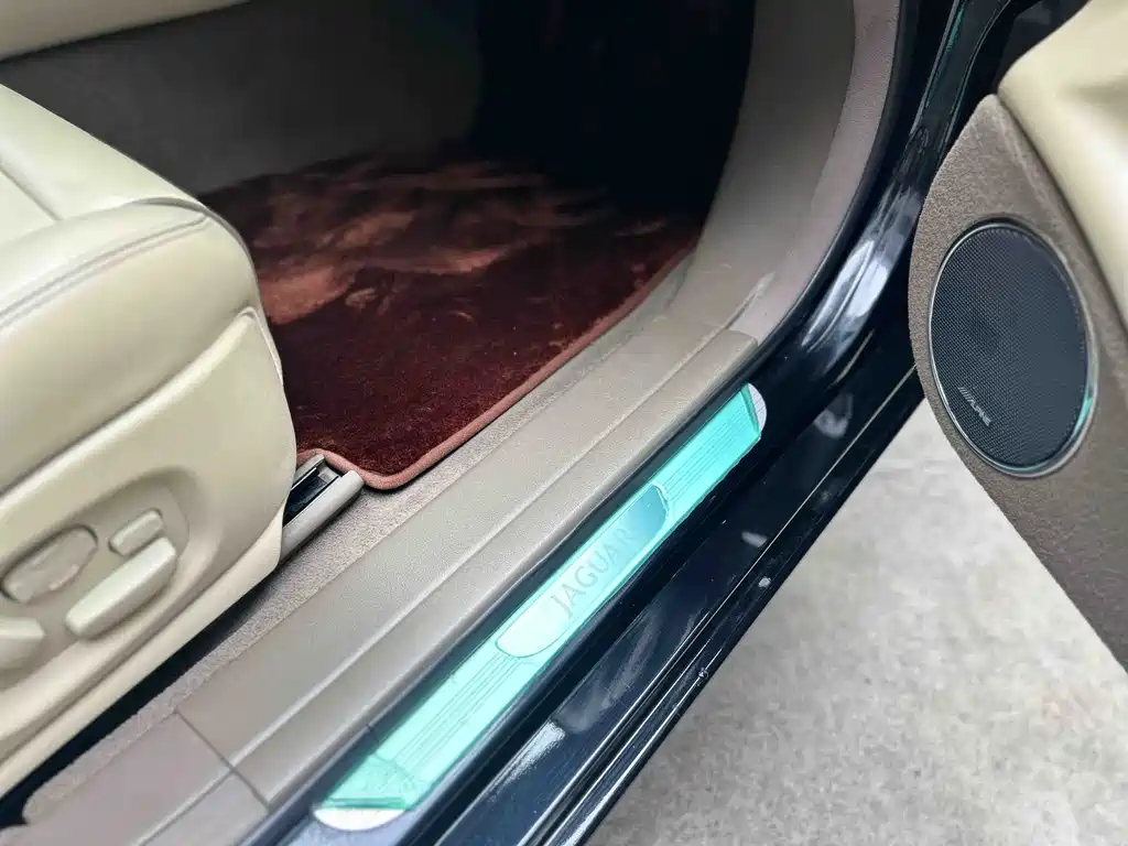 Jaguar XJ 2006 — фото 21