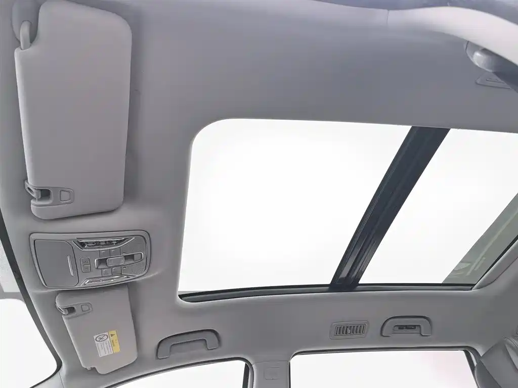 GAC Motor Trumpchi M6 2019 — фото 14