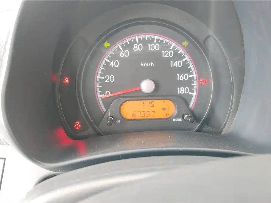 Suzuki Alto 2015 — фото 14