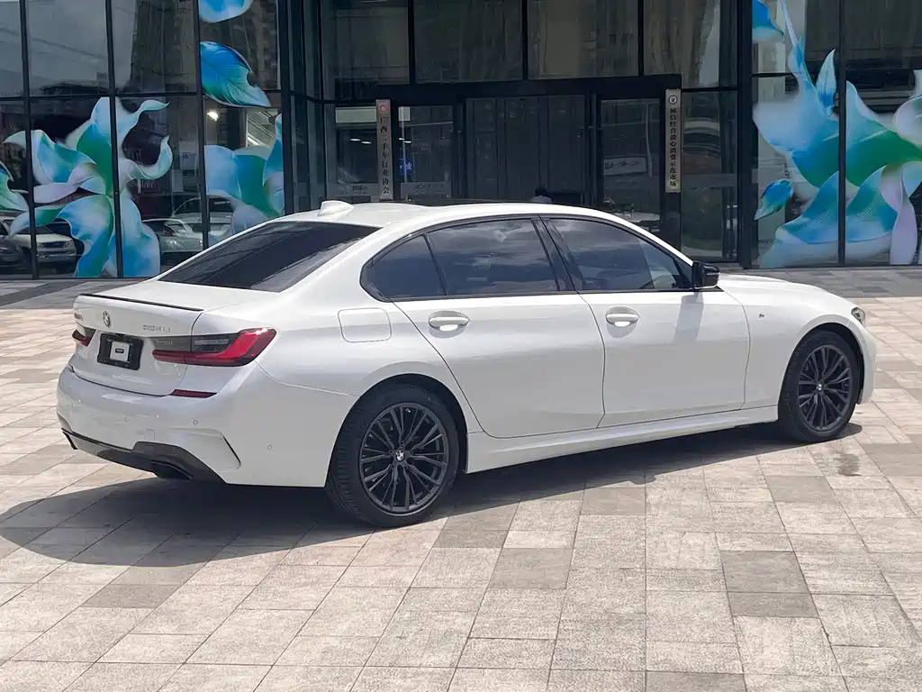 BMW 3 Series 2022