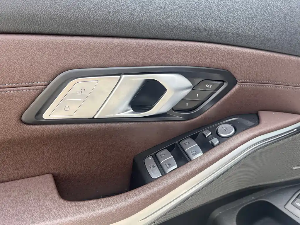BMW 3 Series 2022 — фото 14