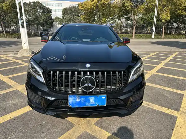 Mercedes-Benz GLA AMG 2015
