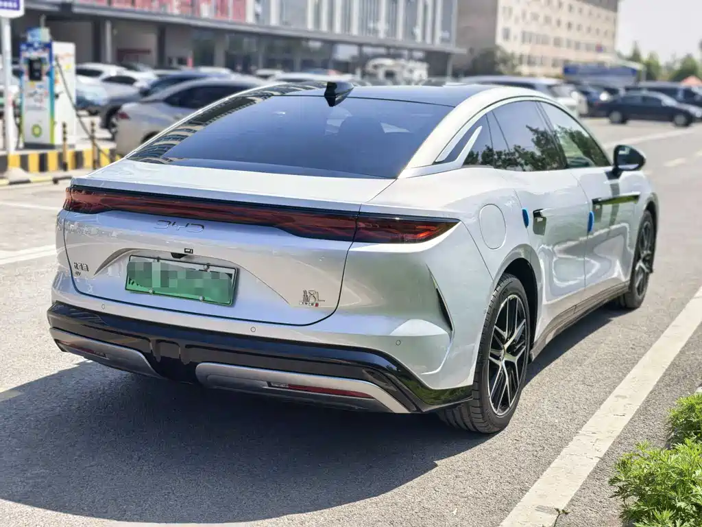 BYD Han L 2025 — фото 18