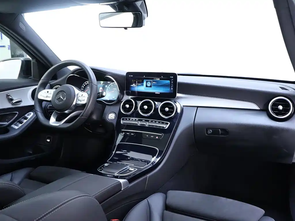 Mercedes-Benz C-Class 2020 — фото 19