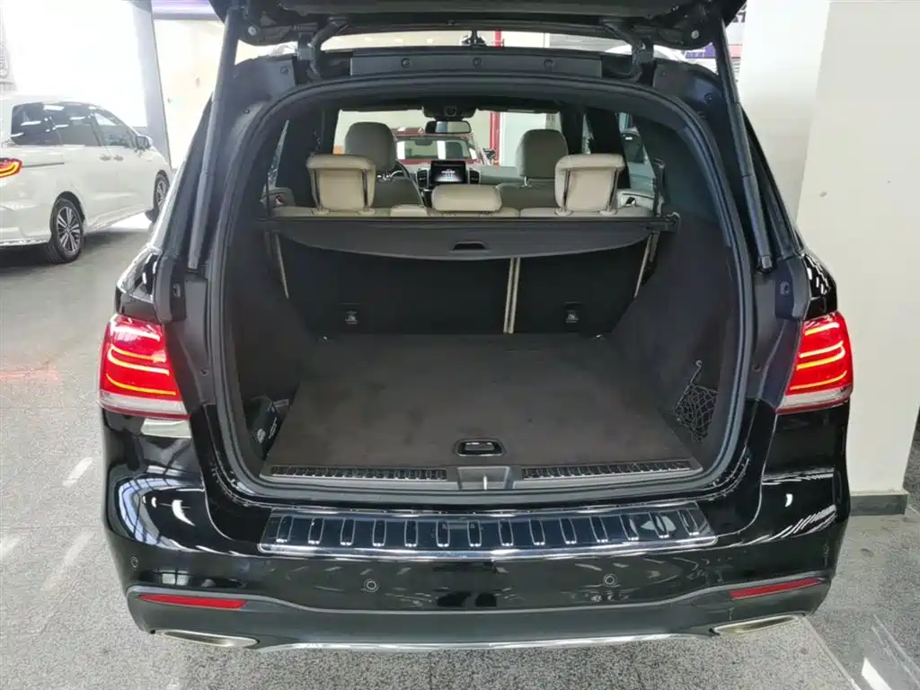 Mercedes-Benz GLE 2018 — фото 19