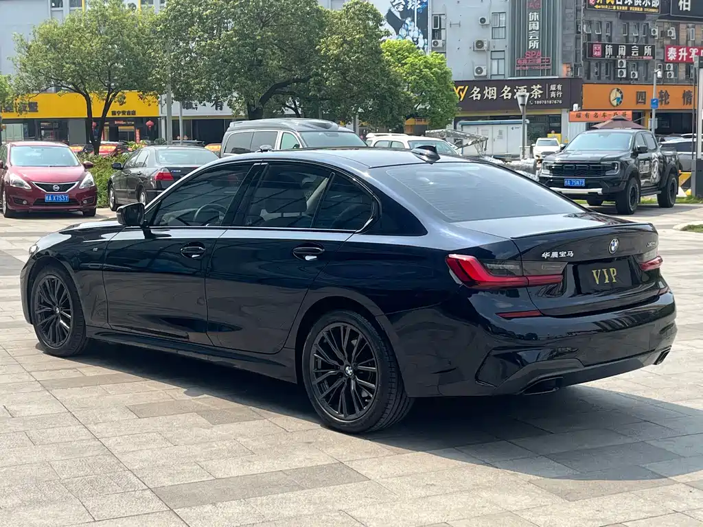 BMW 3 Series 2021