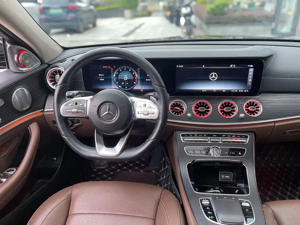 Mercedes-Benz E-Class 2020 — фото 14