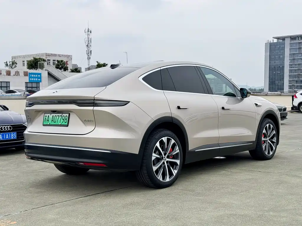 NIO EC7 2023