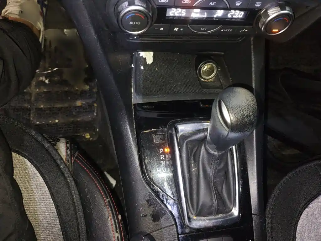 Mazda 3 Axela 2016