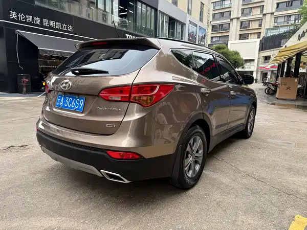 Hyundai Santa Fe 2016
